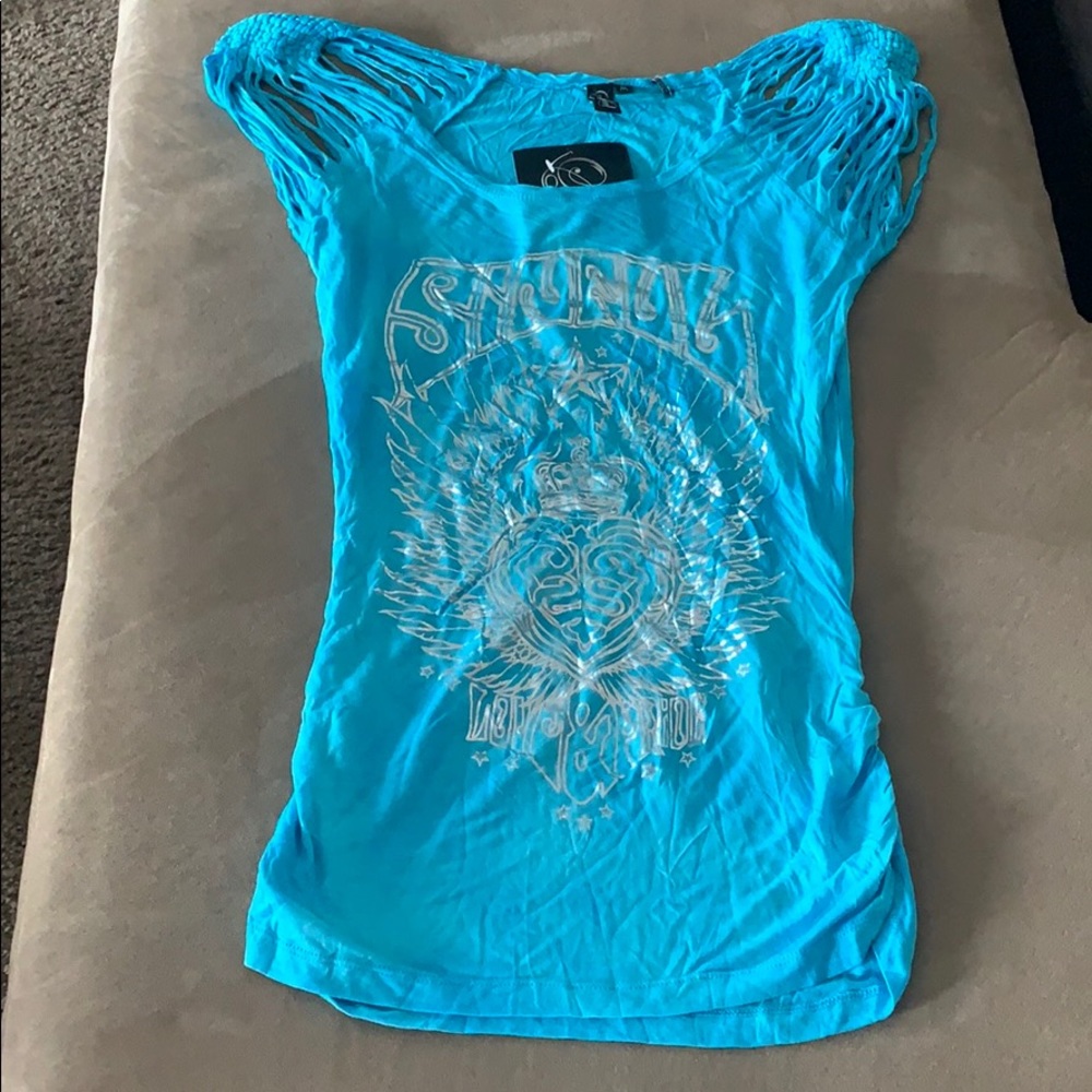 Juniors top
